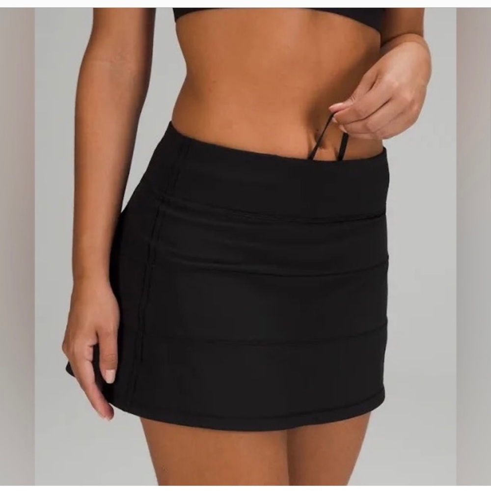Lululemon- pace rival skirt in black sz 10 regular